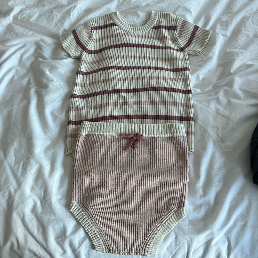 Adorable sweater outfit